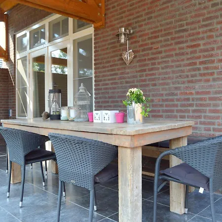 Apartment In Near Meinweg Park, Cleaning Included Posterholt