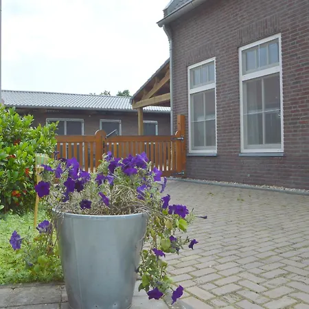 In Near Meinweg Park, Cleaning Included *